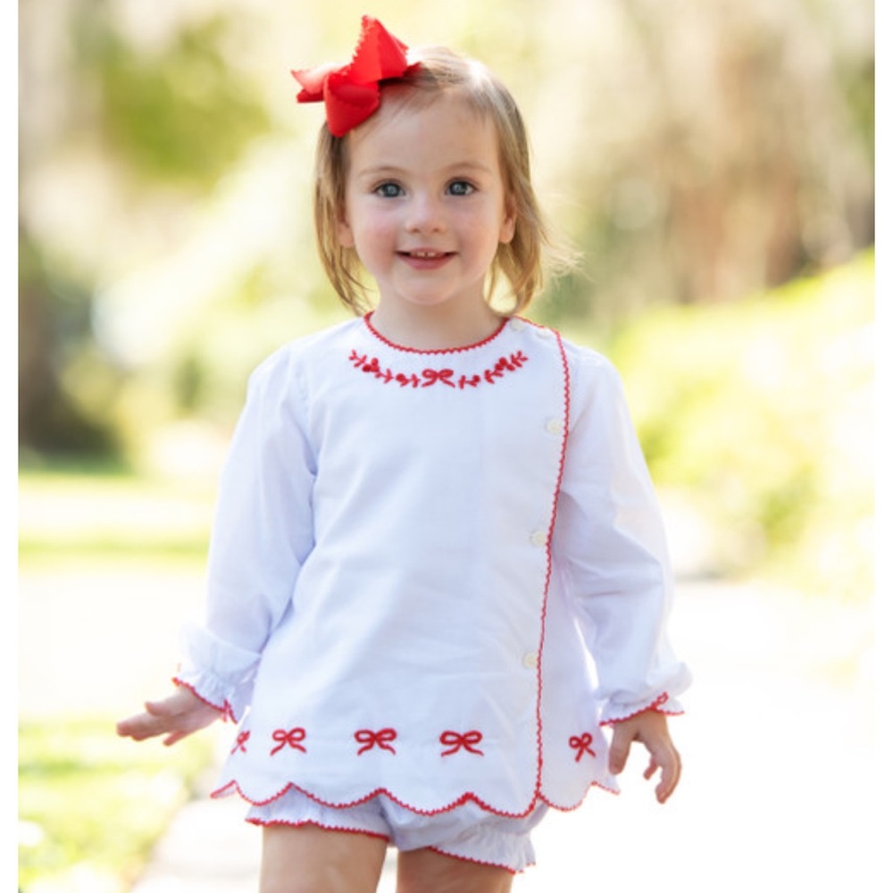 NWT ‼️ Cecil & Lou Embroidered Bow Diaper Set